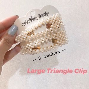 2 Pearl Barette Clips